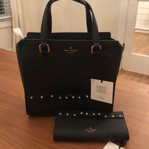 Authentic Kate Spade purse and wallet!!